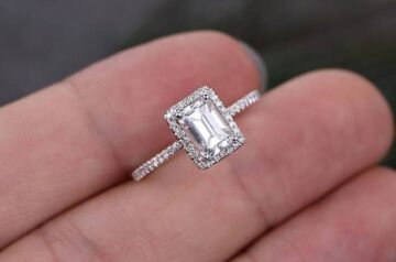 Emerald Cut Engagement Rings That Offer Quiet Glamour